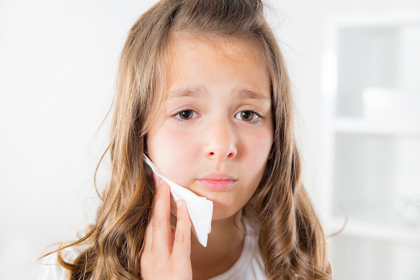 ¿Qué es realmente la caries? Mucho más que un agujero en un diente